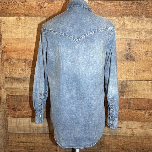 Madewell Denim Snap-Button Western Shirt in Percy Wash size XXS - Picture 7 of 12